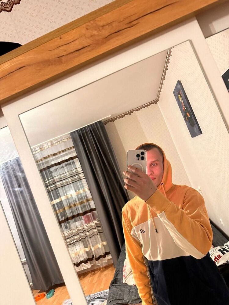  39077216  , 24 ,    