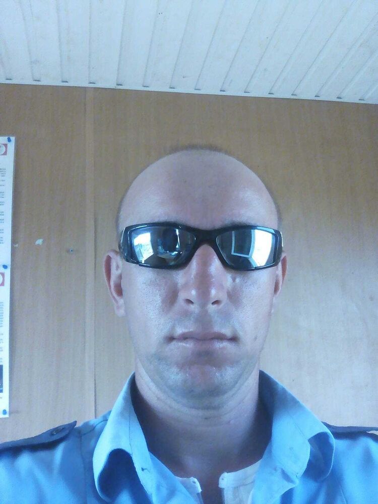  ,   Aleks, 34 ,   