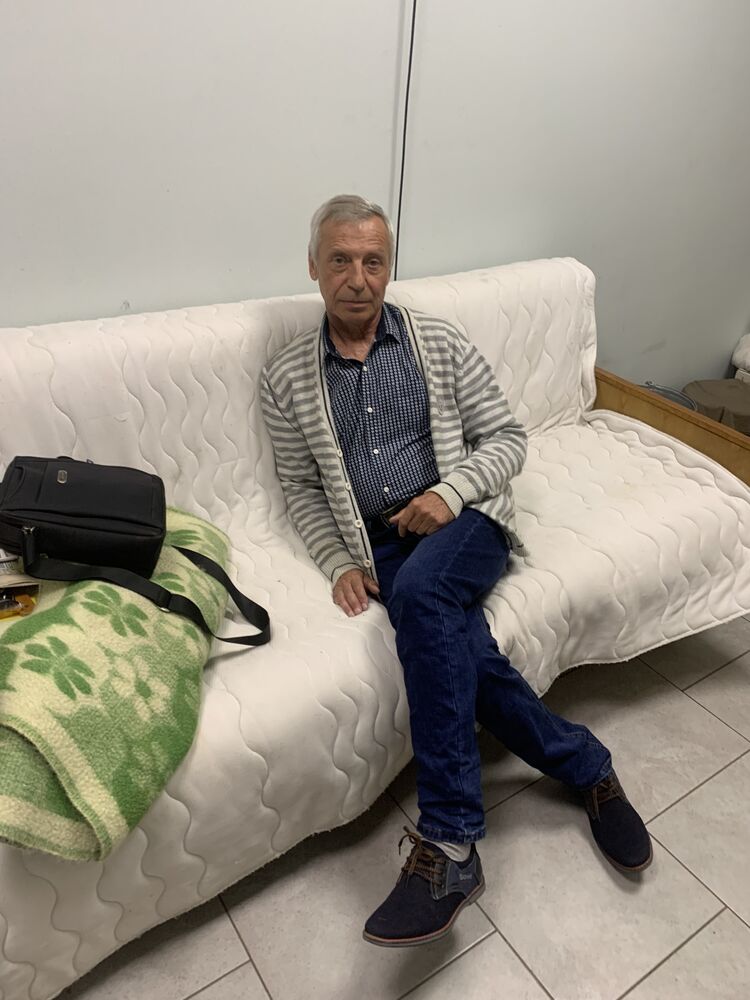  53162066  Jorgen, 63 ,    