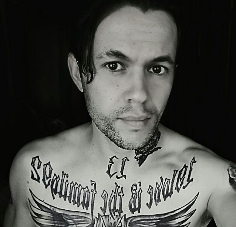  29766846  Loki, 33 ,    