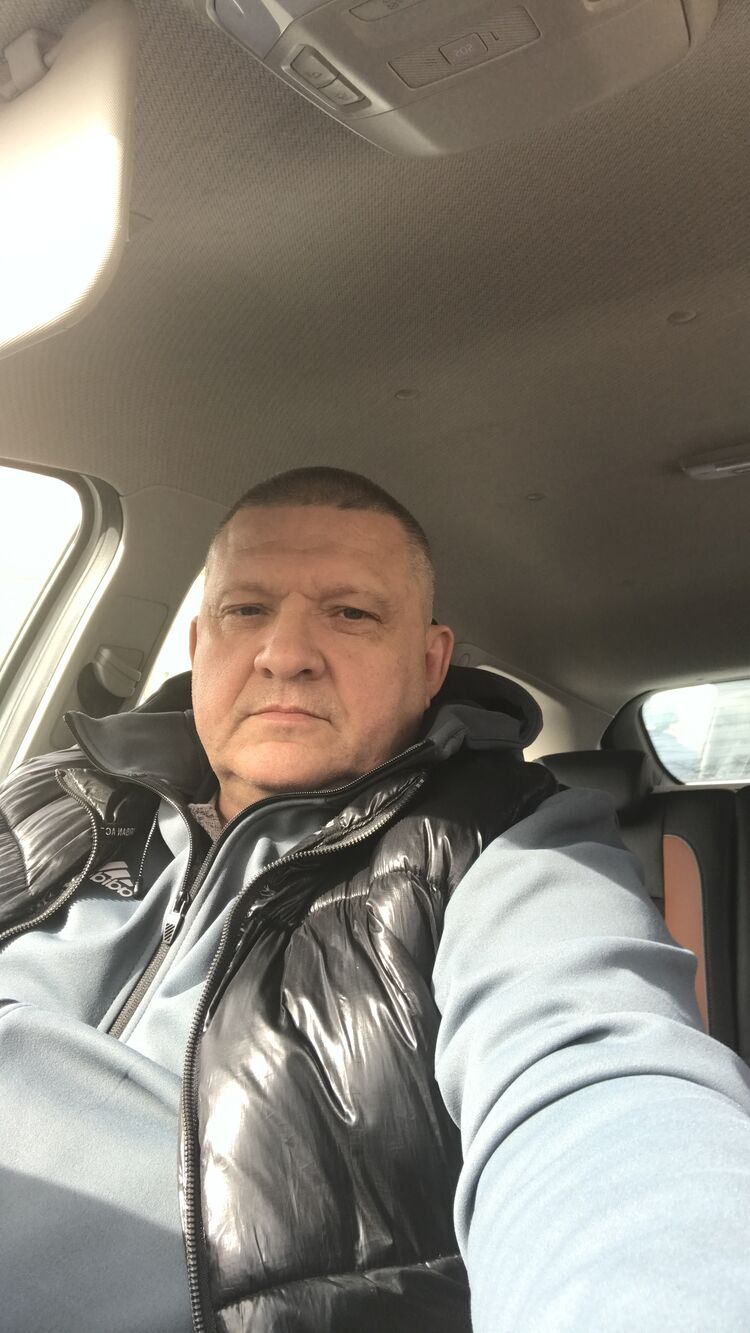  52039586  Alex, 55 ,    