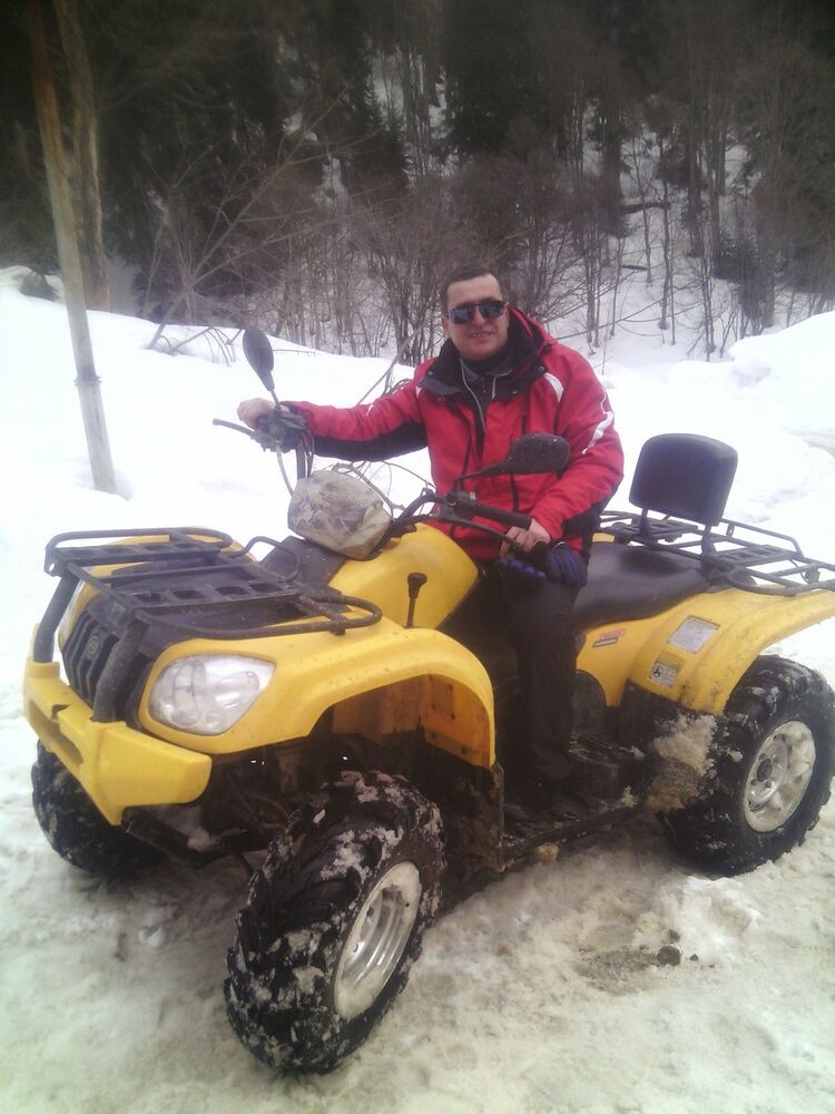  7833506  Alex, 47 ,    