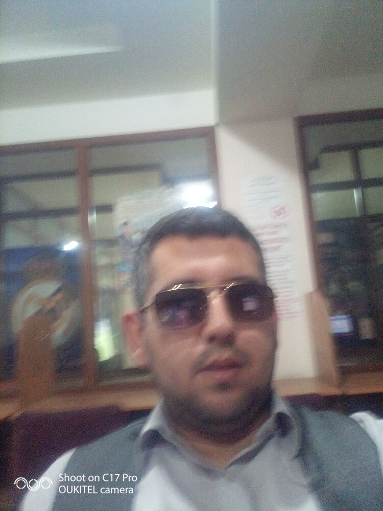  27415476  Ismat, 33 ,    