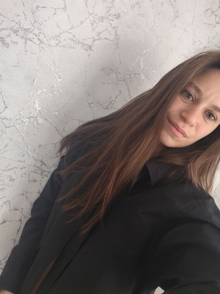  47041866  , 27 ,    