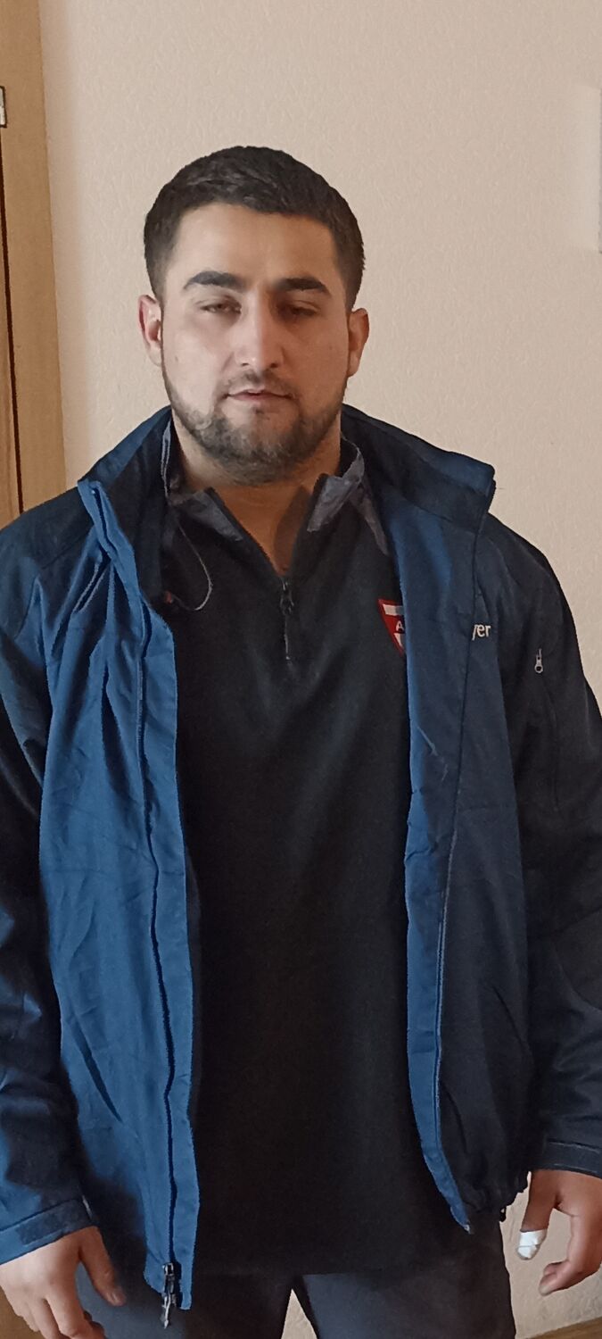  -,   Adam, 30 ,   ,   