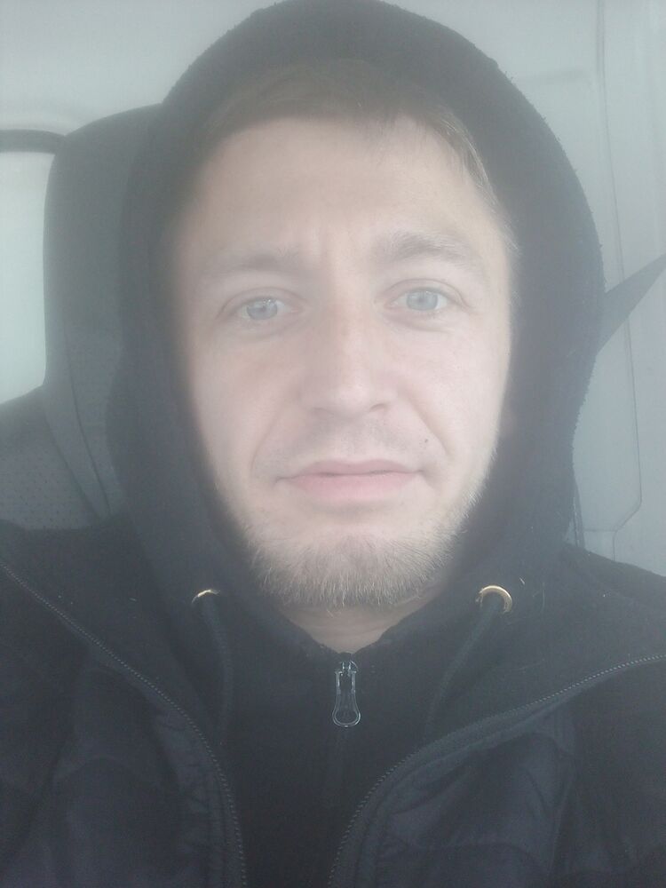  ,   Andrey, 29 ,  