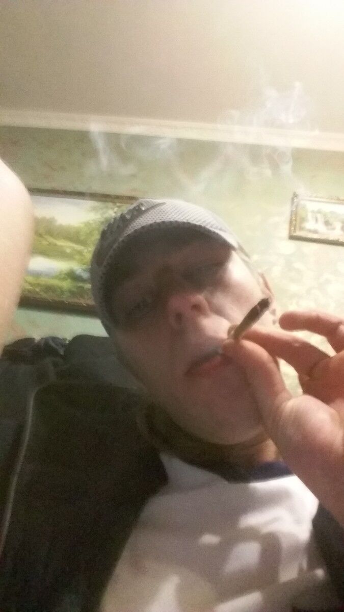  15474396  Temofey, 29 ,    