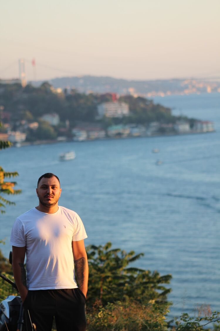  53314176  Gokhan, 31 ,    