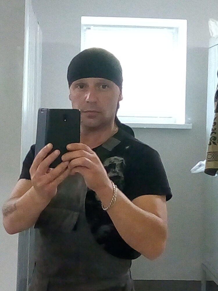  ,   Ivan, 45 ,  