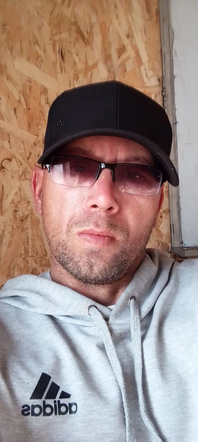  42322986  Andrey, 41 ,    