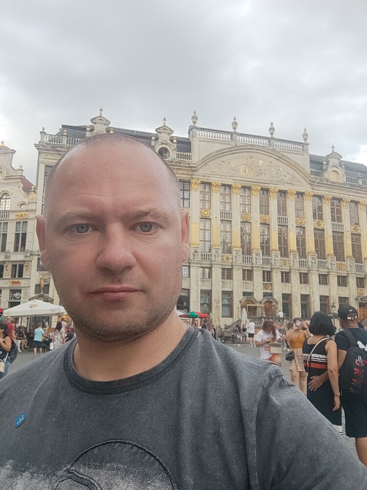  Frankfurt am Main,   , 44 ,   ,   