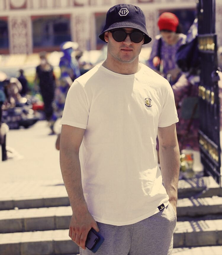  ,   Sam, 26 ,   ,   