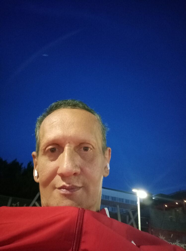  35571116  , 33 ,    
