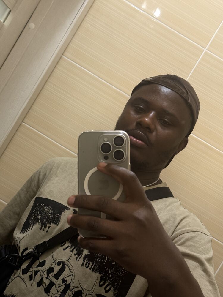   ,   Tochukwu, 24 ,   ,   , c 