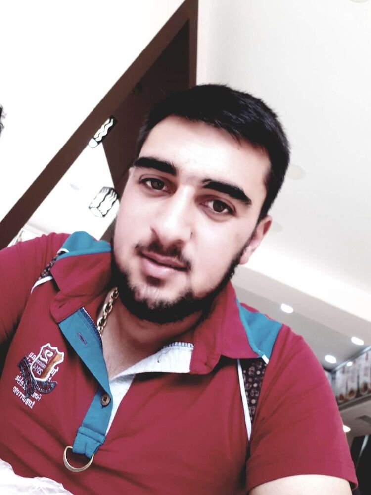  ,   Ando, 27 ,   