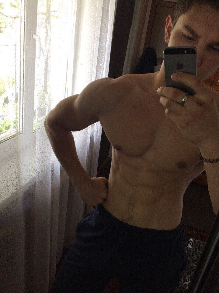  10947876  Aleks, 29 ,    