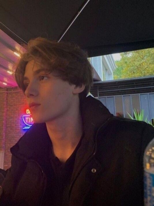  ,   , 28 ,   ,   