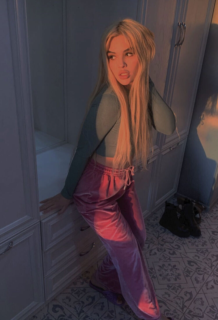  ,   Lika, 22 ,   ,   , c 