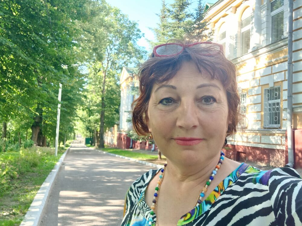  52488456  Irina, 56 ,    