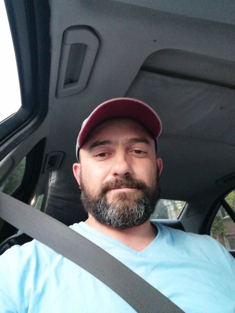  28105716  , 40 ,    