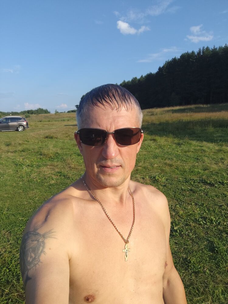  52949126  , 51 ,    