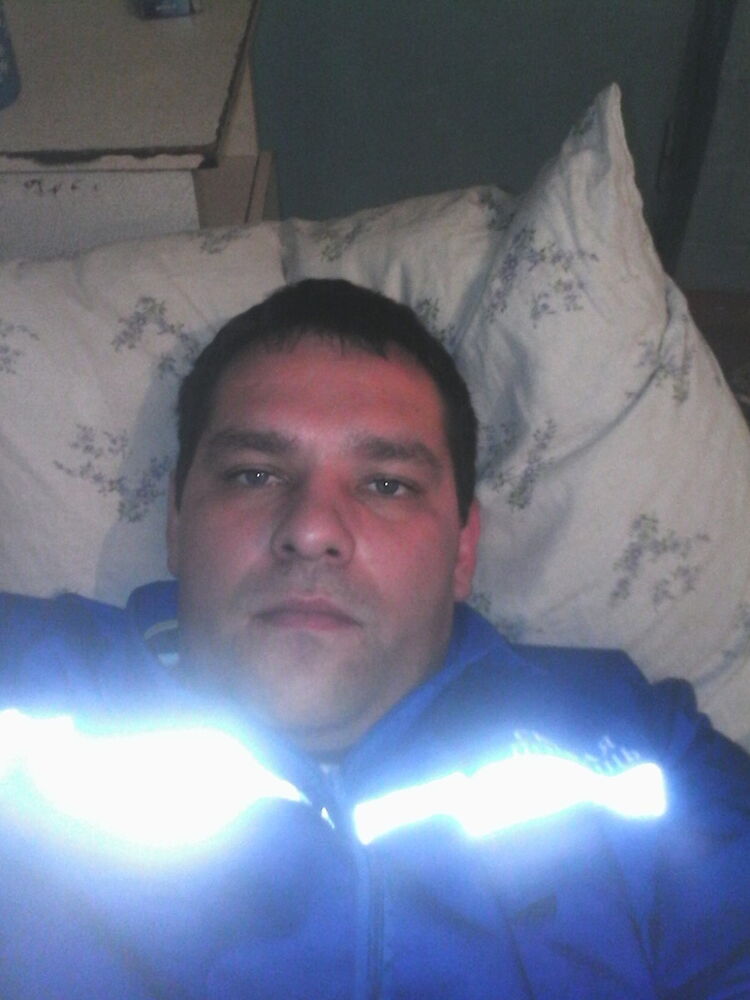  8449326  Ca, 39 ,    