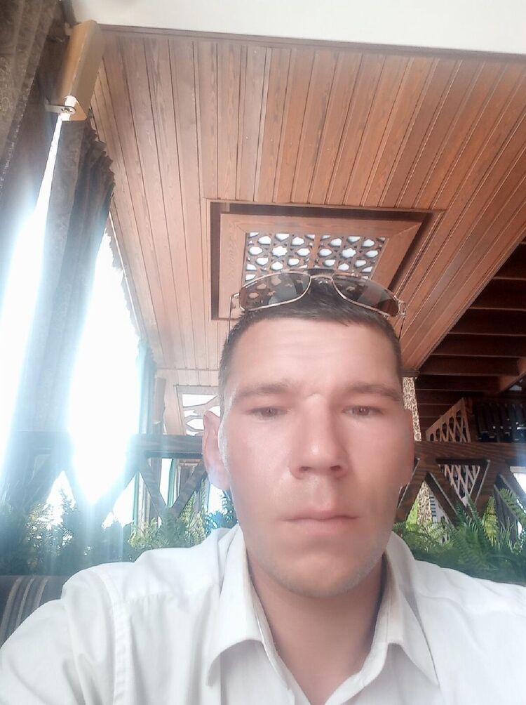  46986436  , 37 ,    