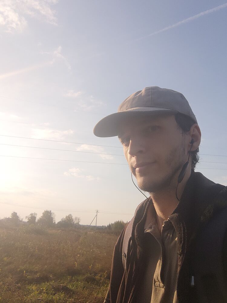  44107896  , 27 ,     