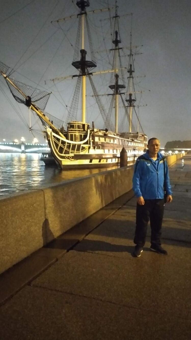  32348646  KONSTANTIN, 45 ,    --