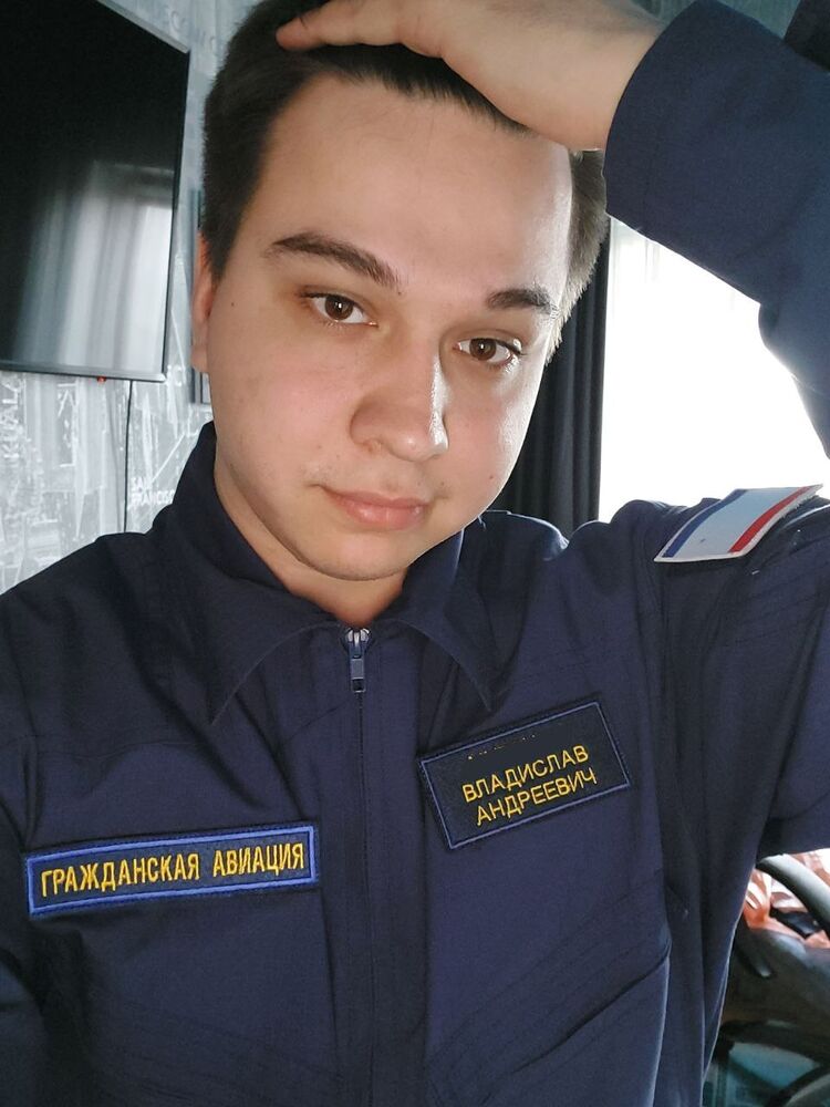  49942366  , 22 ,    