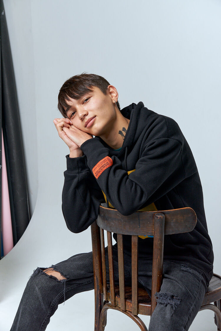  -,   Makhim, 23 ,  