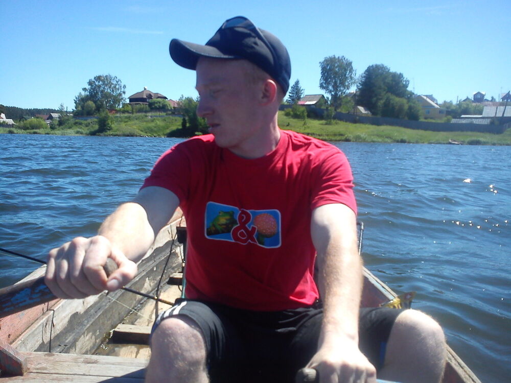  8364116  Roman, 38 ,    