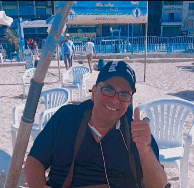  ,   Amr, 52 ,   ,   