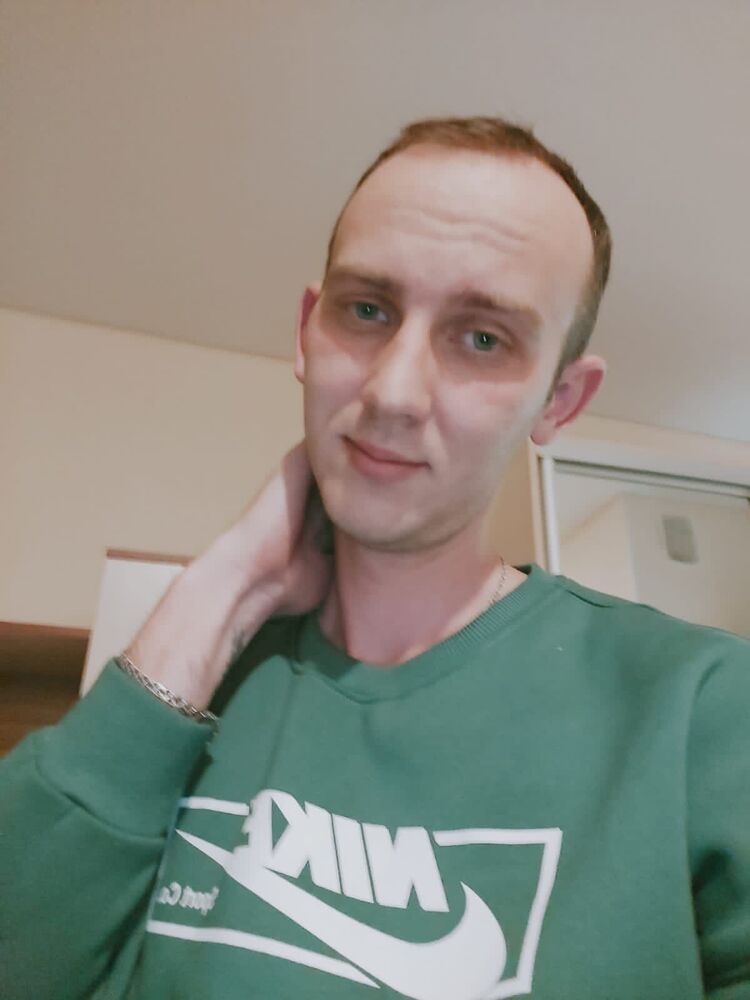  37468626  , 32 ,    