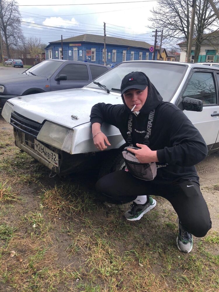  37009136  , 21 ,    