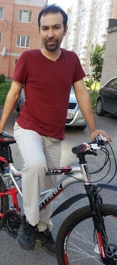  11385626  Yalcin, 44 ,    