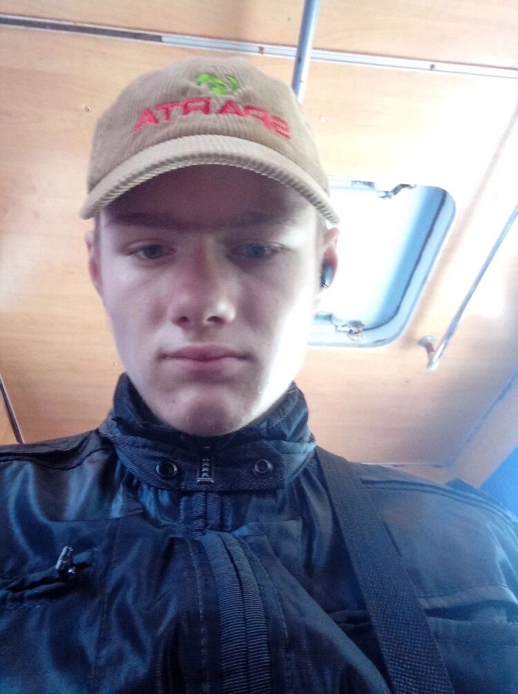  ,   Kirill, 20 ,   ,   