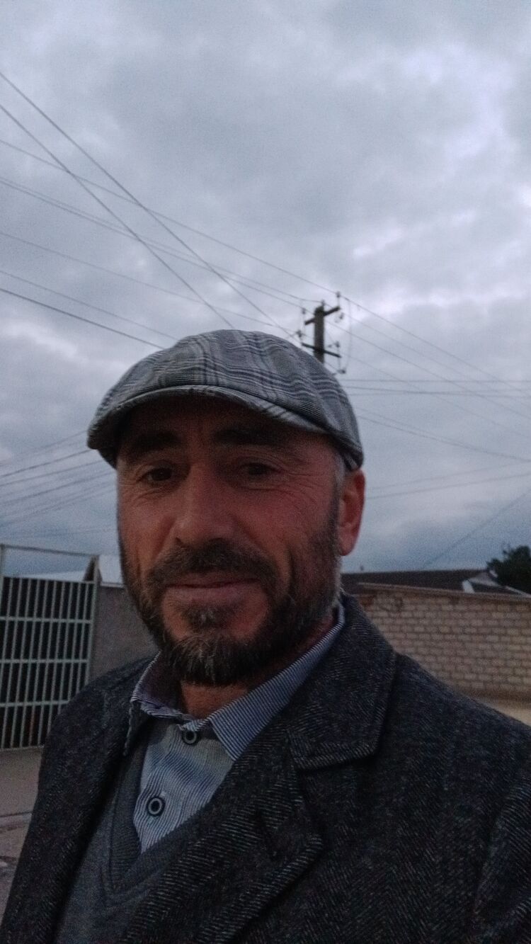  46936476  Ali, 43 ,    