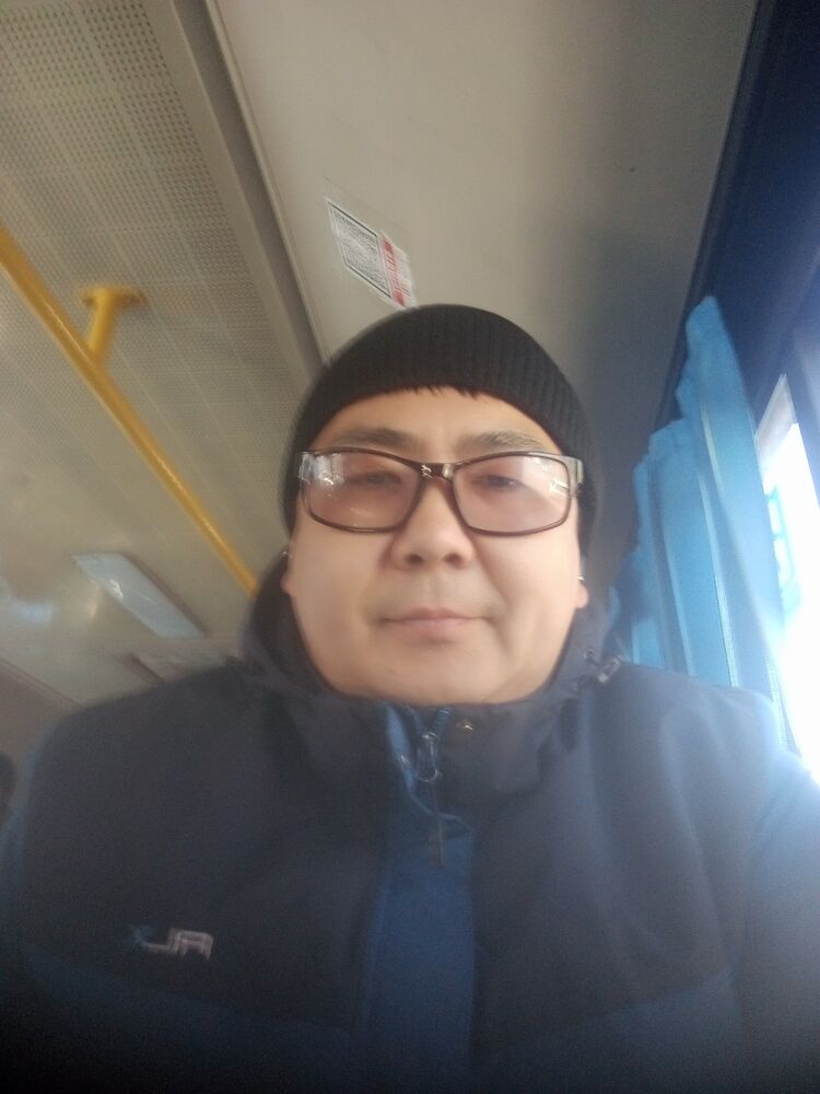  46846676  , 35 ,    