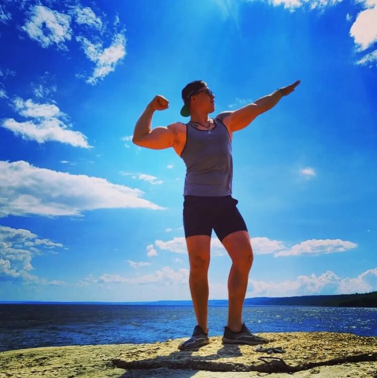  ,   Nikolas, 28 ,   ,   , c 