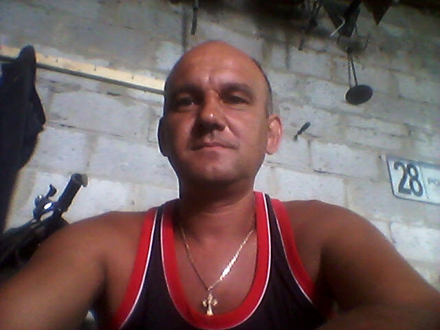  11068266  Sergei, 51 ,    