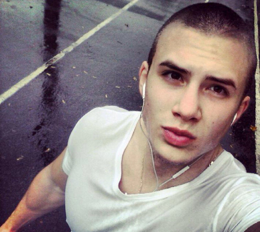  ,   Vladislav, 24 ,   ,   
