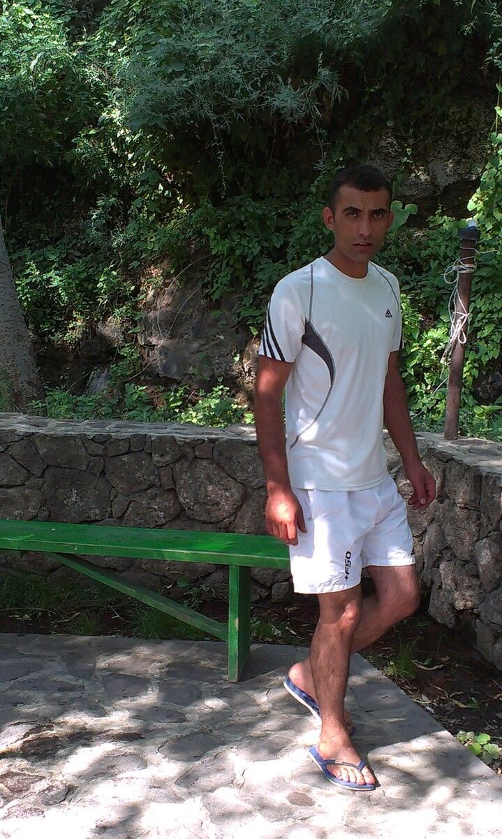  ,   Grigor, 35 ,   