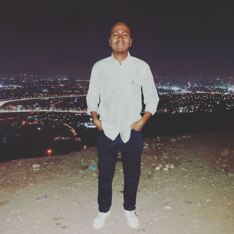  24149536  Zeyad, 29 ,    