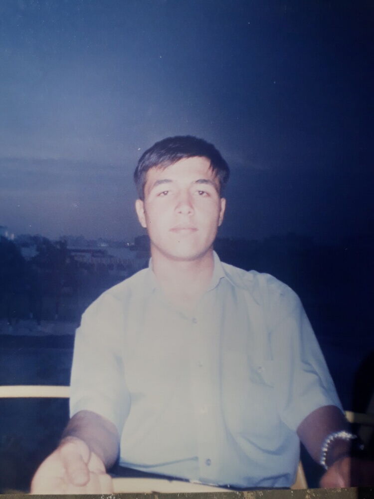  22481126  Feruz, 38 ,    