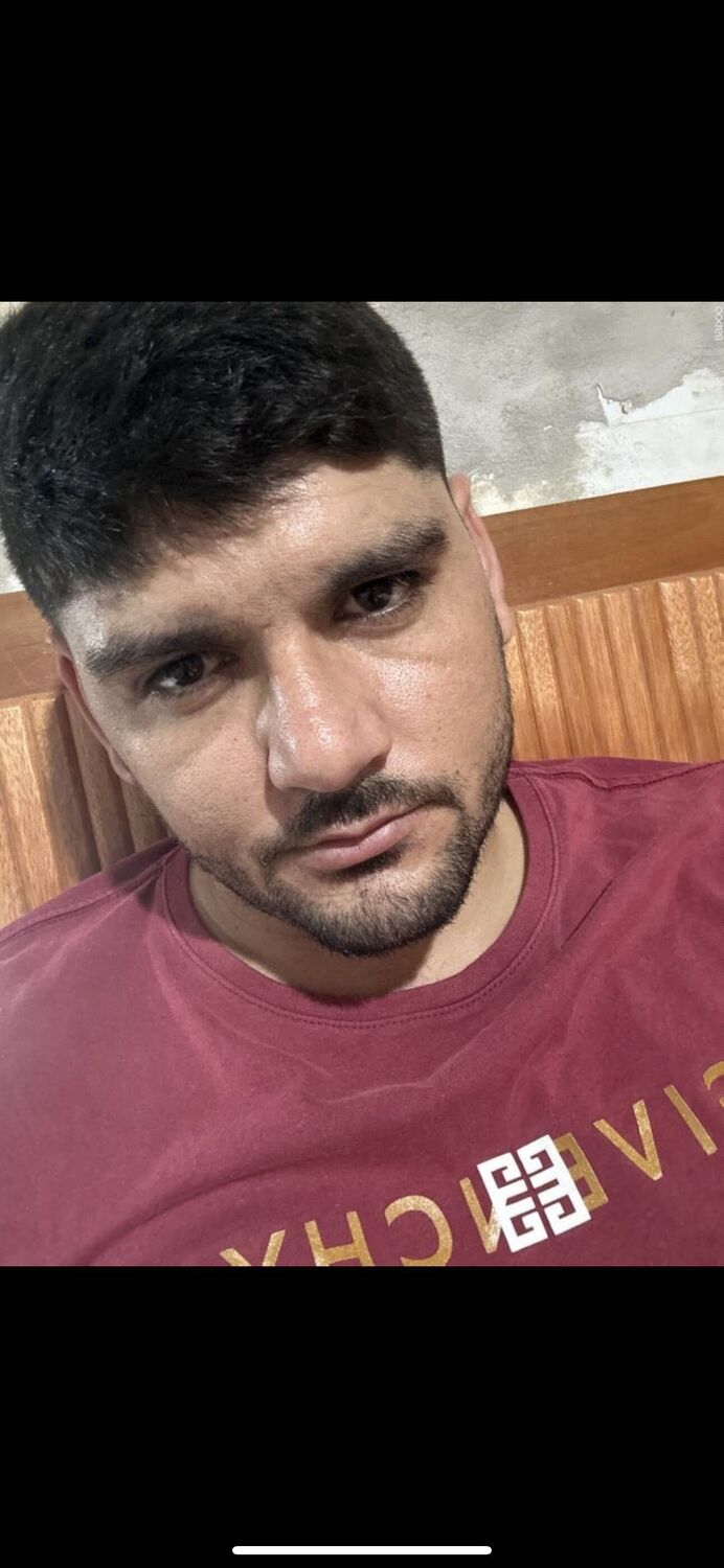  --,   Reginaldo, 28 ,   ,   