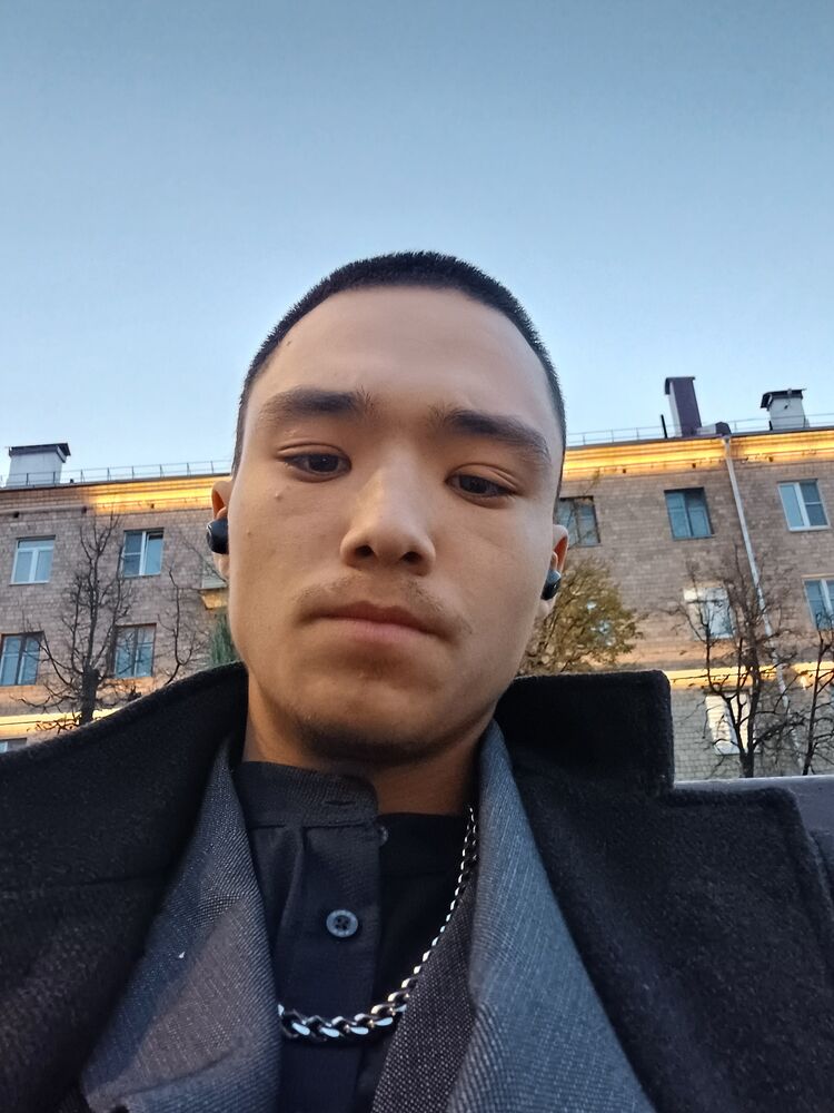  ,   Damir, 24 ,   