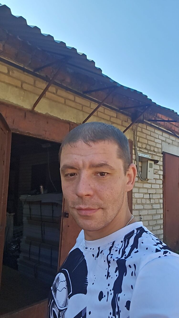  46173796  , 34 ,    