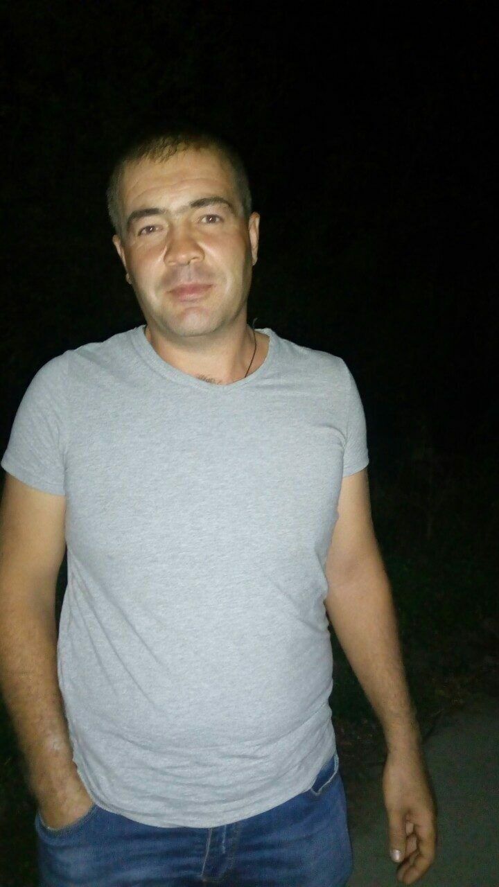  ,   Alex, 40 ,   ,   , c 
