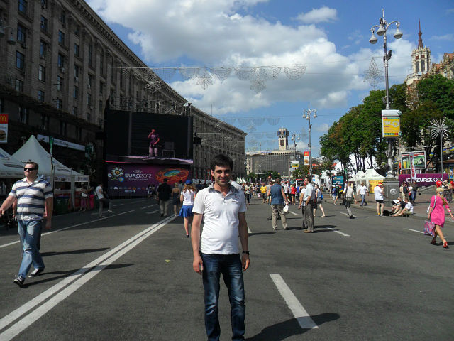  8599186  Farid, 45 ,    